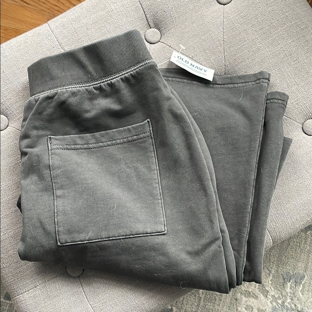 Old Navy Gray Knit Fabric